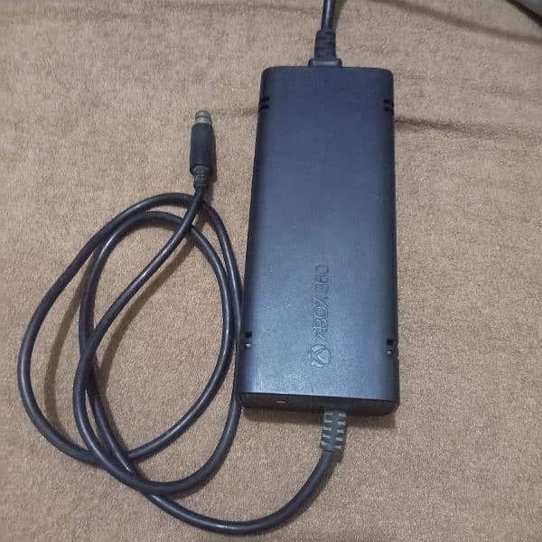 xbox 360E power supply / power adapter 0