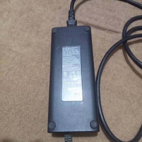 xbox 360E power supply / power adapter 2