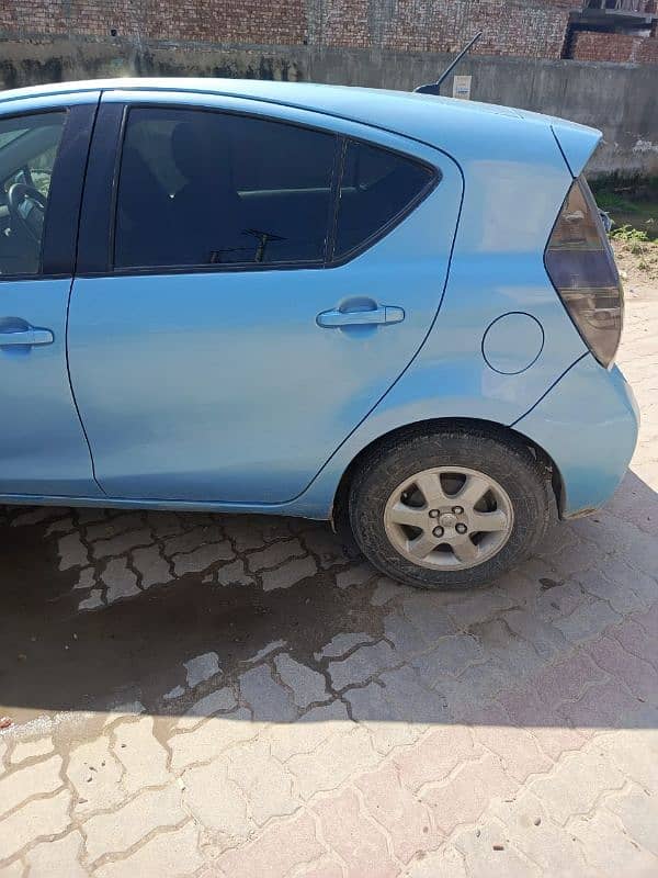 Toyota Aqua 2012 5