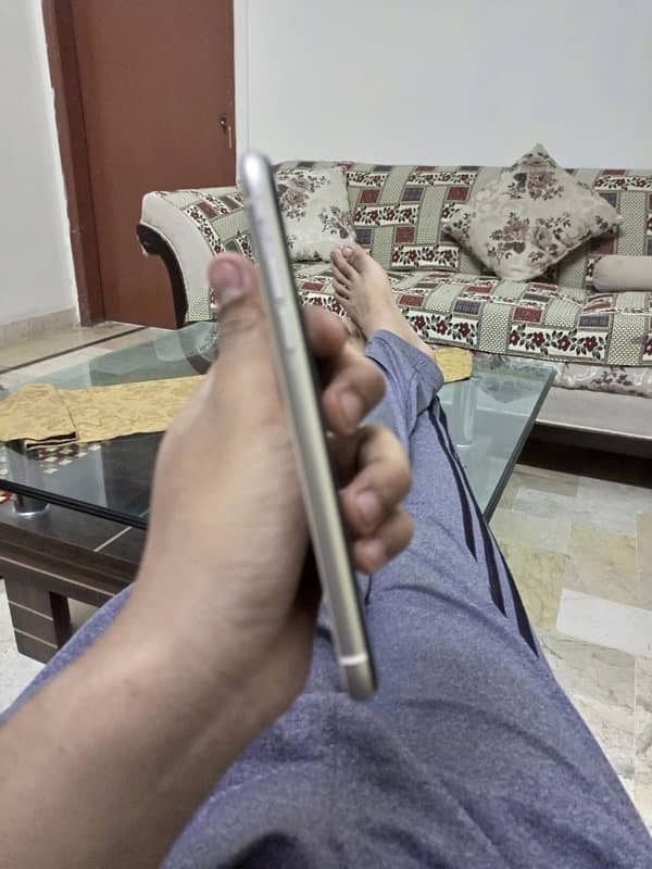 Iphone 11 Non PTA Fu. (READ ADD) 3