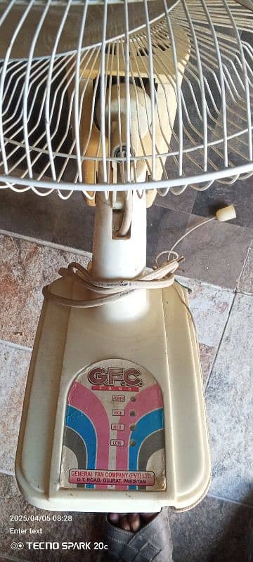 bracket fan for sale in Chishtian mandi 1