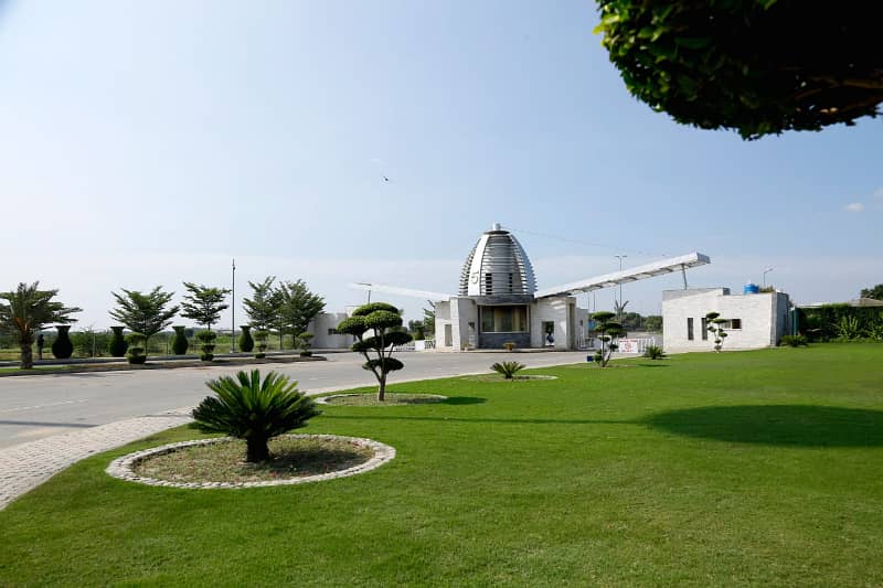 LOW COST 5 MARLA PLOT FOR SALE ON F 1 BLOCK PHASE 2 BAHRIA ORCHARD LAHORE. A 1