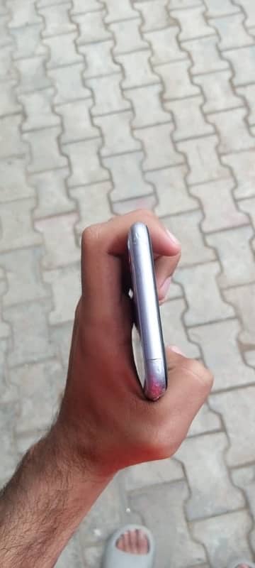 Iphone 11 Factory unlocked 64gb 4