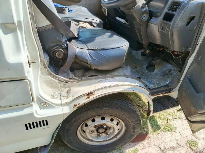 Mazda E2500 5