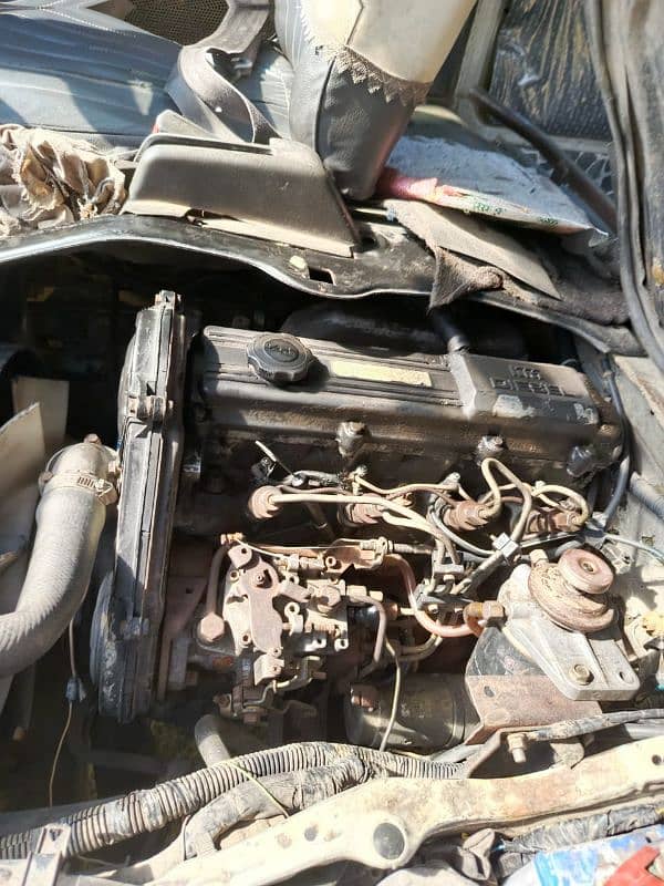 Mazda E2500 11