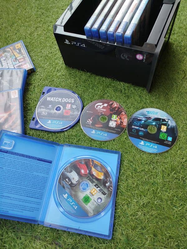 PS4 games in very good condition 11