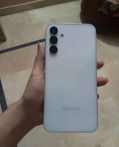 63,000 with original samsung charger