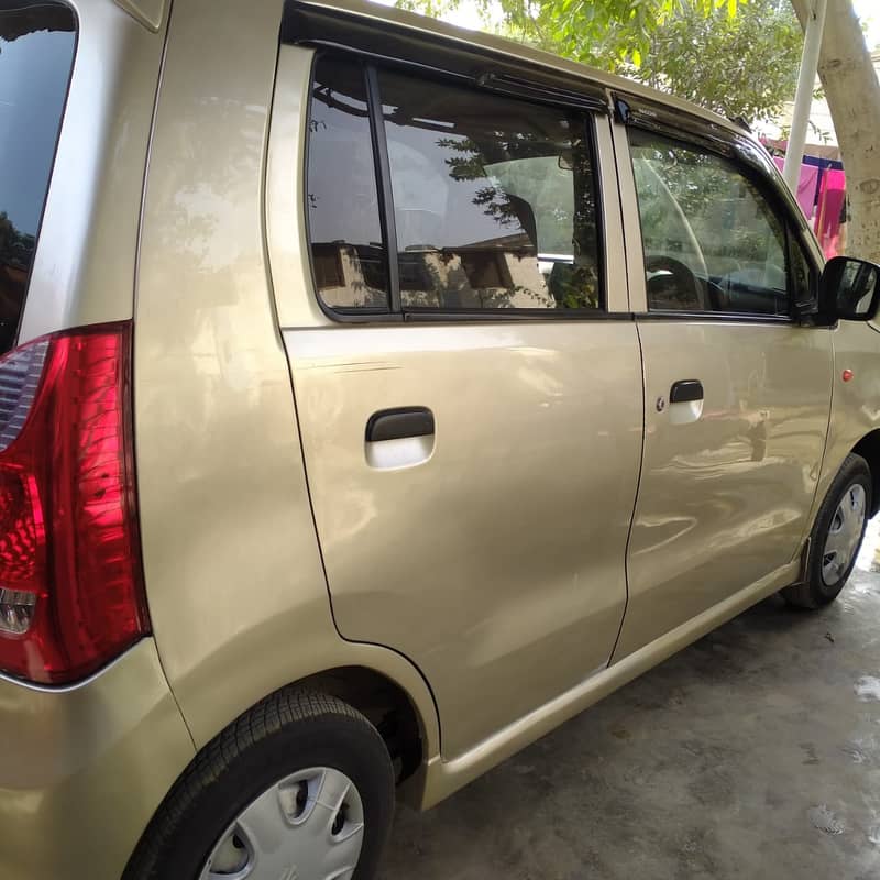 Suzuki Wagon R 2015 4