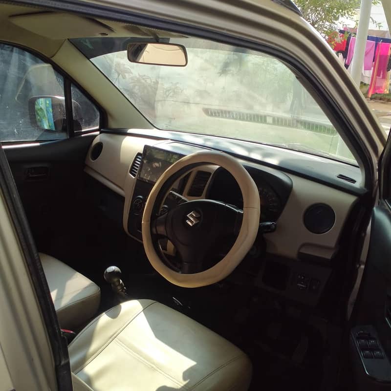 Suzuki Wagon R 2015 10