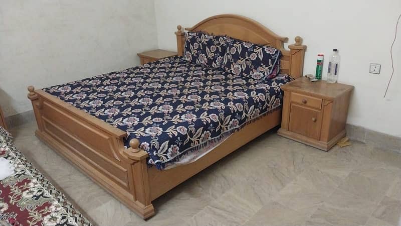 Double Bed with Dressing table 7