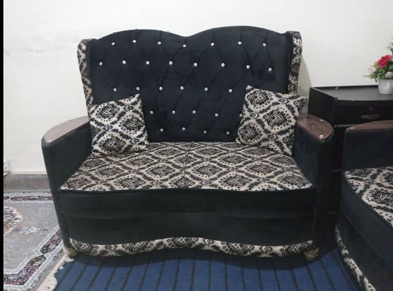 6 seater sofa set in good condition 1