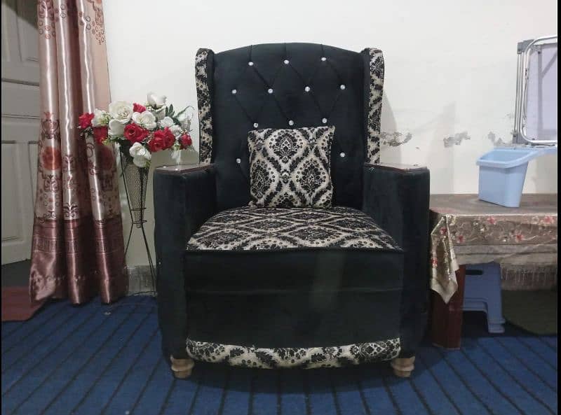 6 seater sofa set in good condition 2