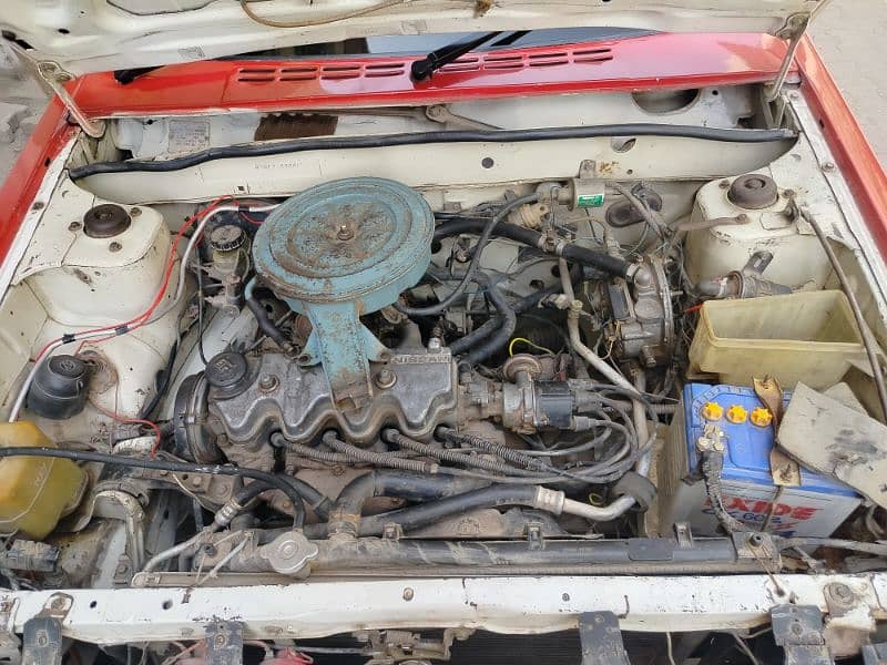 Nissan Sunny 1982model 2020 ka number Laga hova ha good condition ha 9