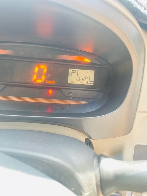 Daihatsu Mira 2015 5