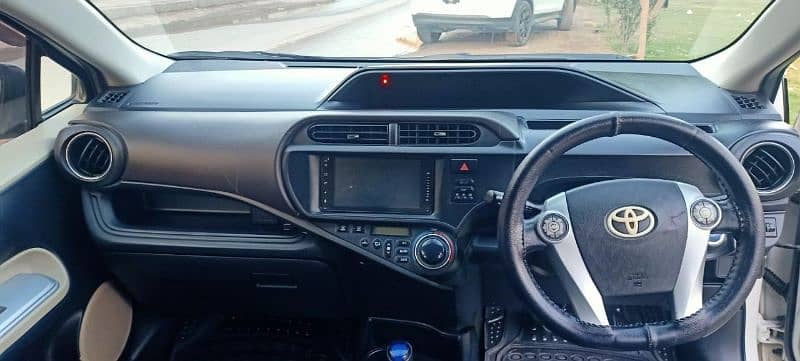 Toyota Aqua G 2012 Push Start 10