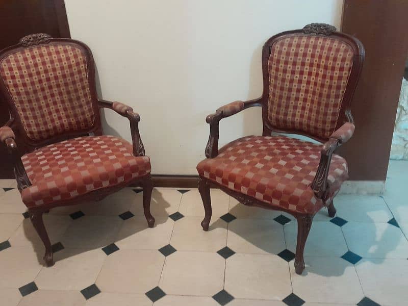two bed room chairs 0