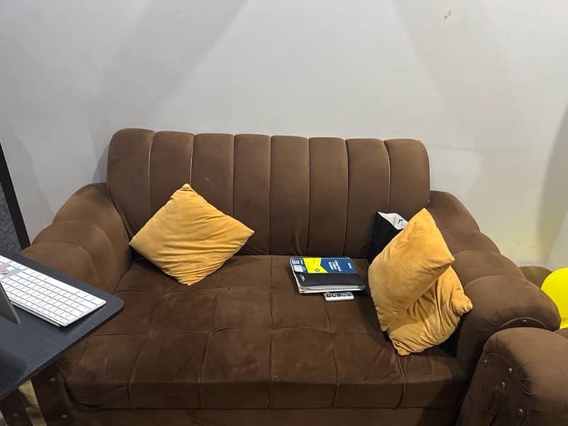 Slightly used sofa set for sale Urgent 3