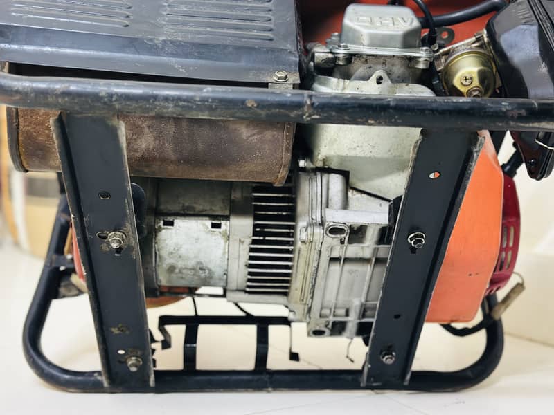 Super Fuji Gasoline Generator (3.2 kVA) 9