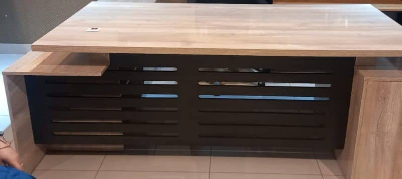 brand new 2 table 1