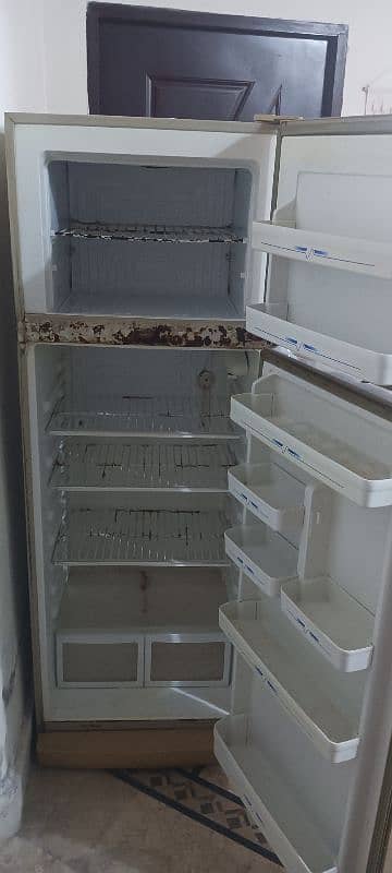 Haier fridge for sale in good condition 4