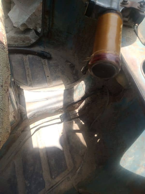 vespa Lot 2 stroke rickshaw for sale in good condition 7