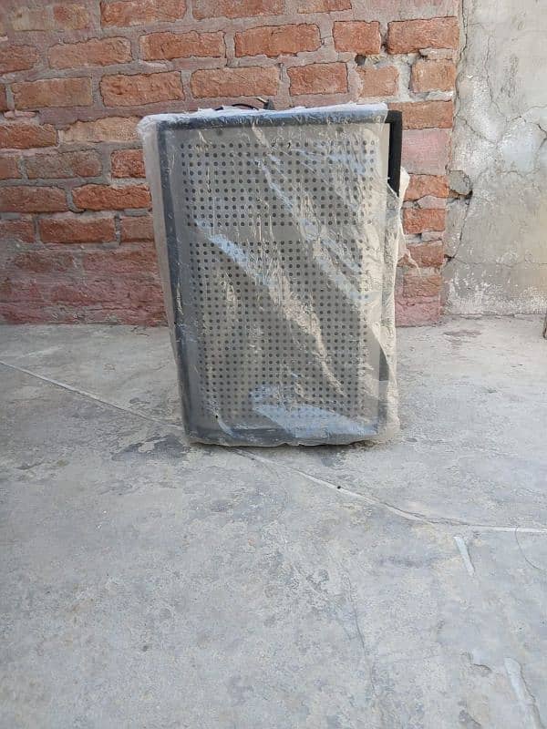 Loud speaker 0