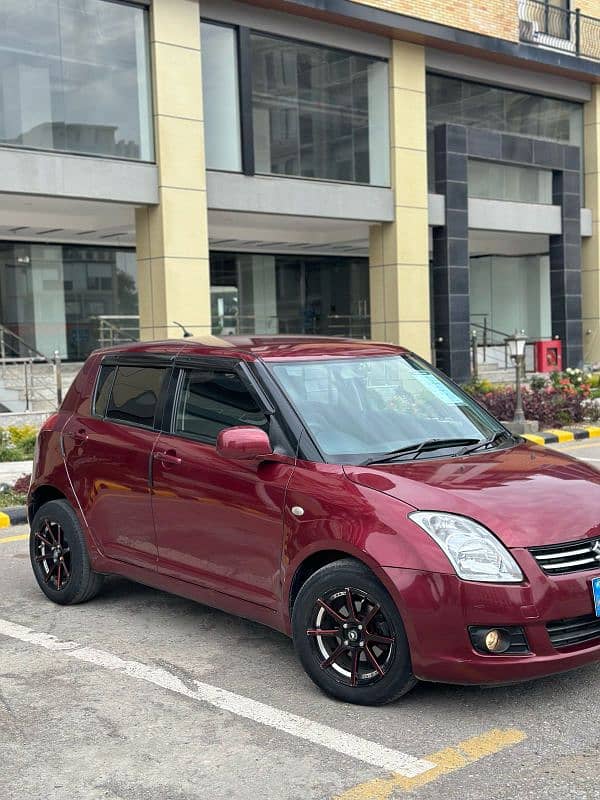 Suzuki Swift 2011 1
