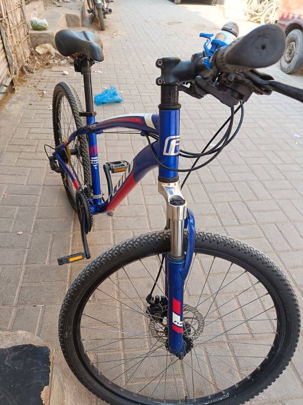 Fluid Bicycle imported aluminum frame 8