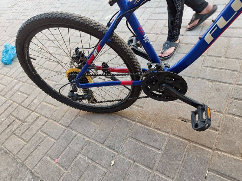 Fluid Bicycle imported aluminum frame 11