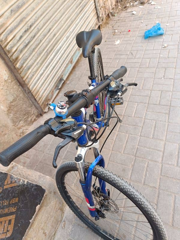 Fluid Bicycle imported aluminum frame 12