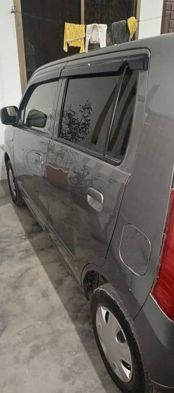 Suzuki Wagon R 2014 3