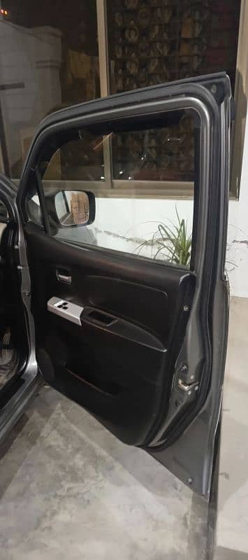 Suzuki Wagon R 2014 6