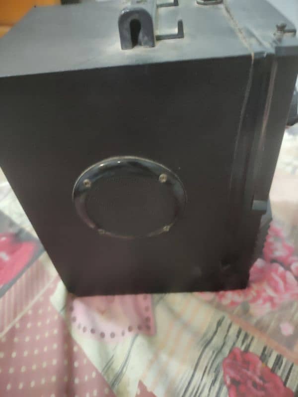 Ronin Woofer Speaker contact (03342662173) 1