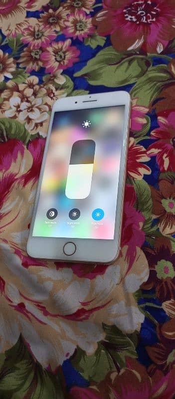 I phone 8plus  256GB /Non PTA factory unlock 1