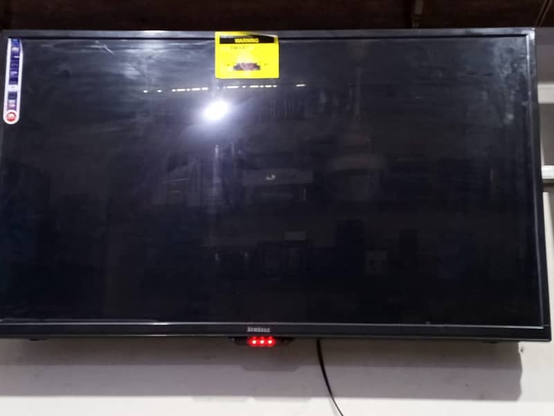 60 inch smart led tv with 3 year warranty uhd 8k model 03334804778 1