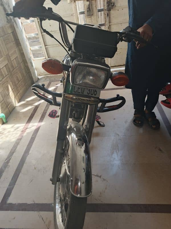 Honda 125 2020/21 Converted to golden edition 1