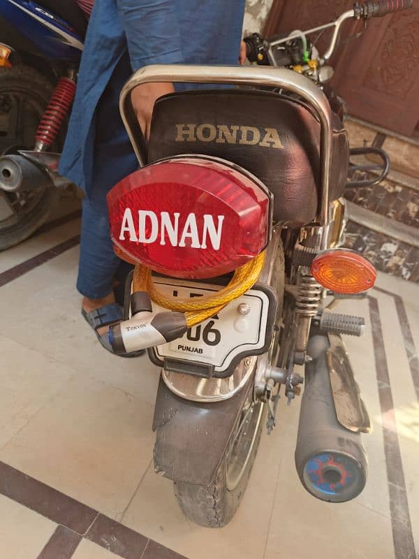 Honda 125 2020/21 Converted to golden edition 5