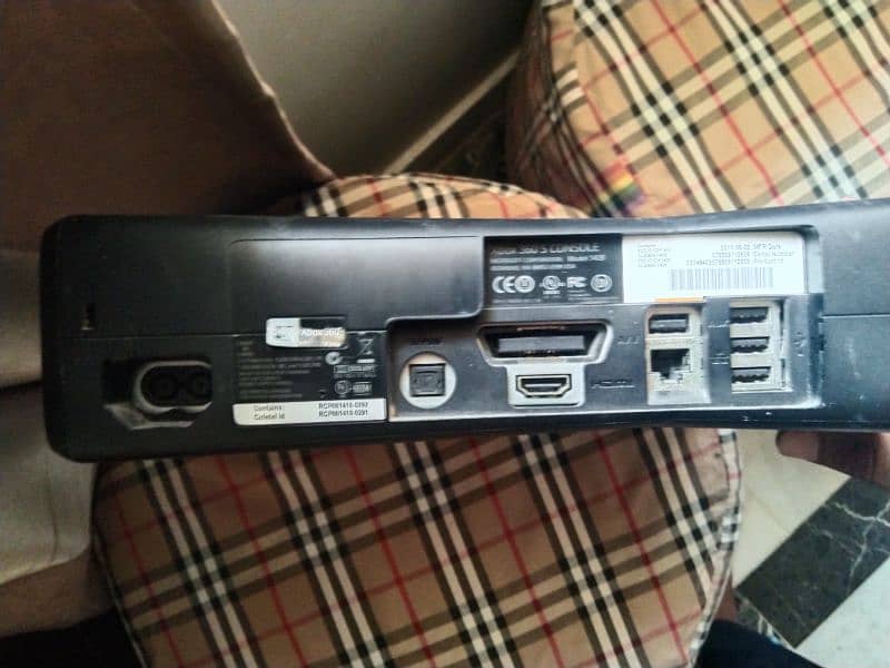 Xbox 360 Slim 1