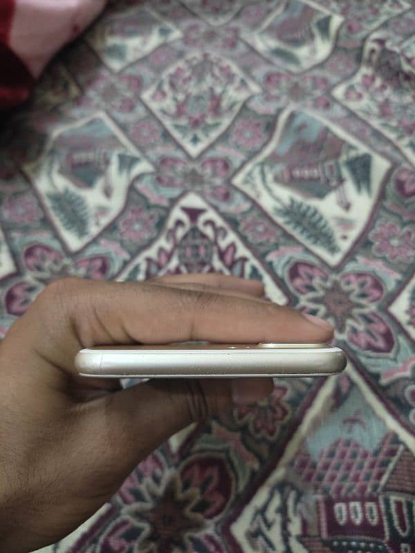 iPhone 7 plus pta approved 4