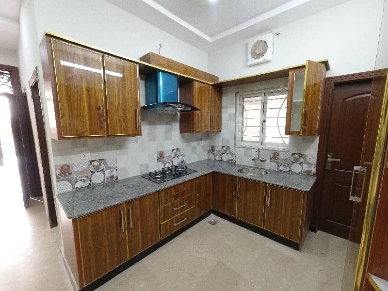 Get In Touch Now To Buy A Prime Location House In Jinnah Gardens Phase 1 8