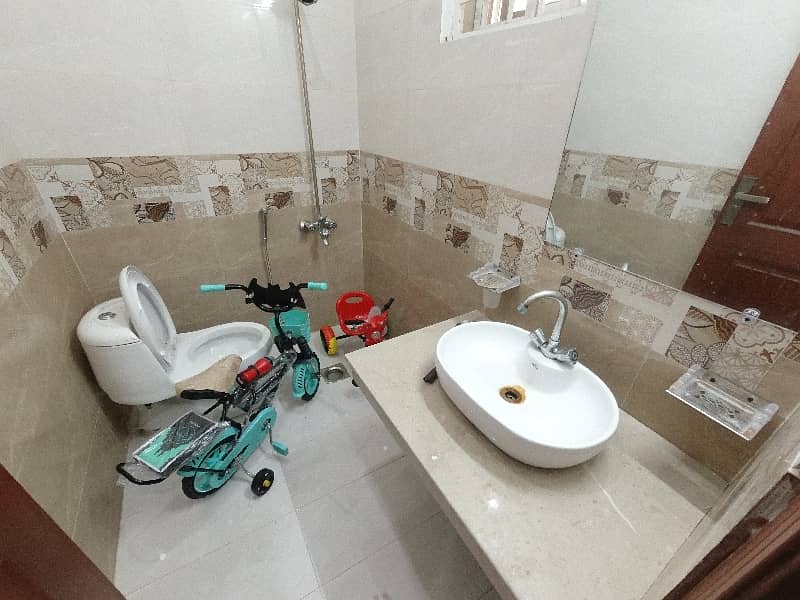 Get In Touch Now To Buy A Prime Location House In Jinnah Gardens Phase 1 11