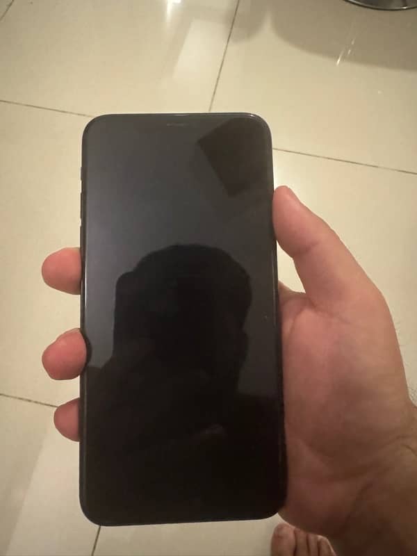 Iphone 11 pro max pta approved 2