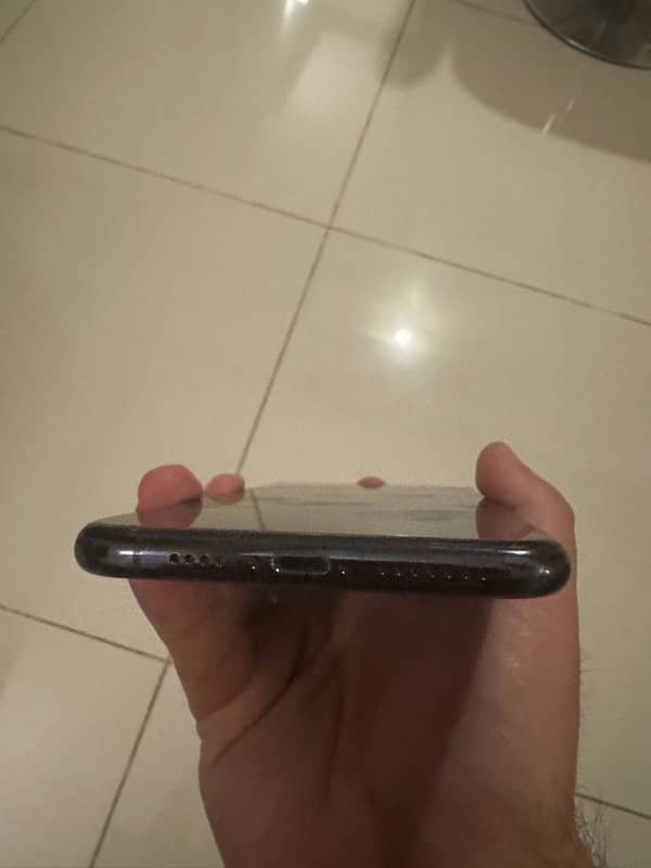 Iphone 11 pro max pta approved 3
