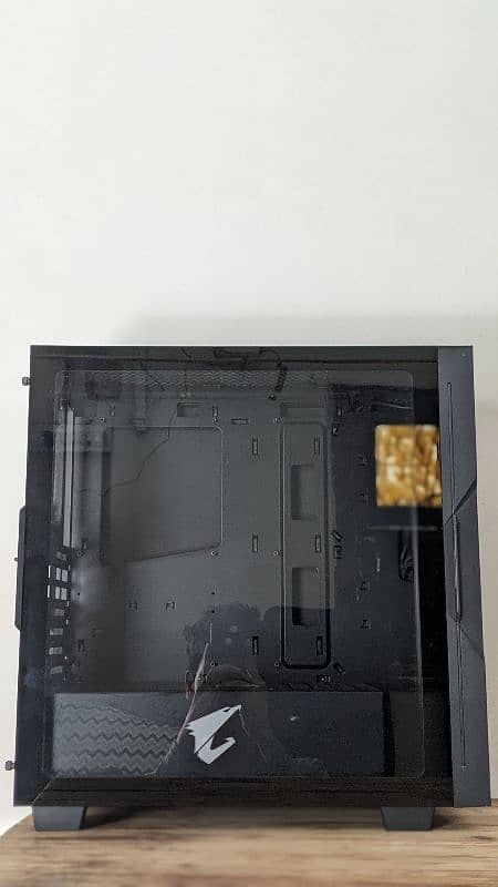Gigabyte Aorus C300 Gaming Case With Arbg Fans 1