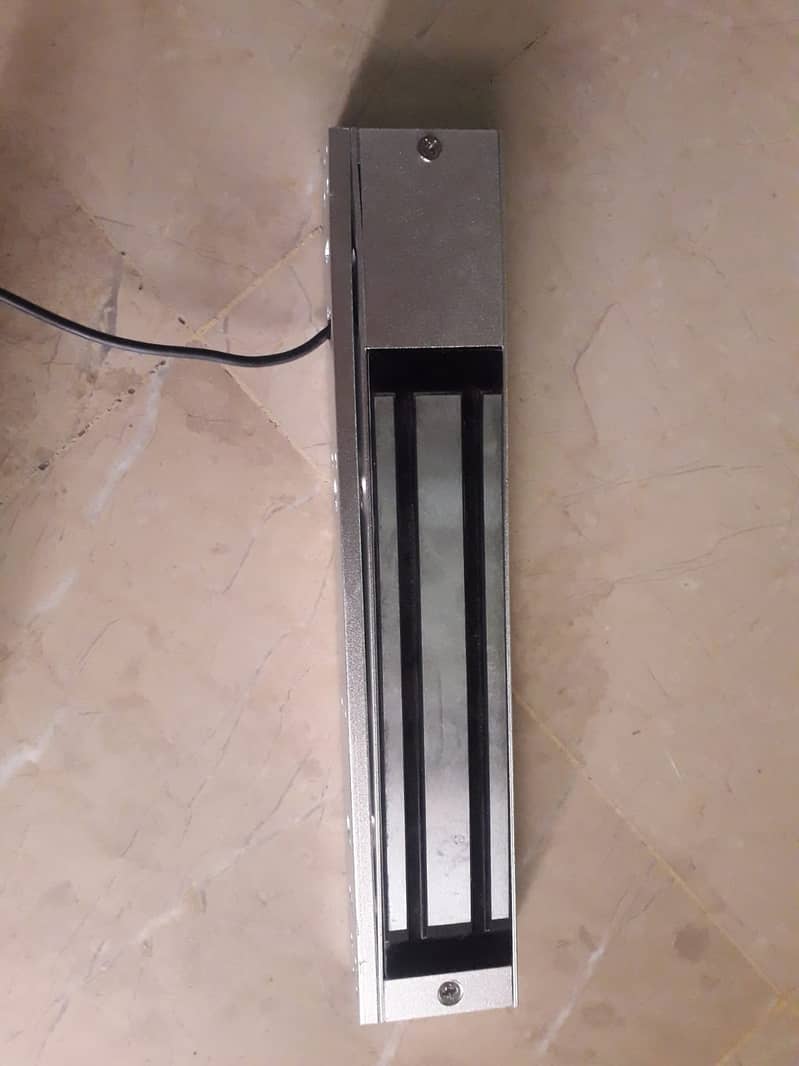 Megnatic Door Lock 1
