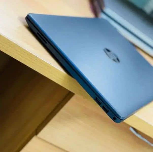 HP 15 Display Core i5 8th Generation(Ram 8GB+ SSD 256GB)Full HD Screen 3