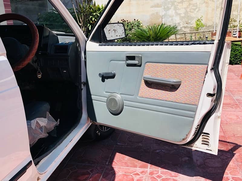 Suzuki Mehran VXR 2016 11