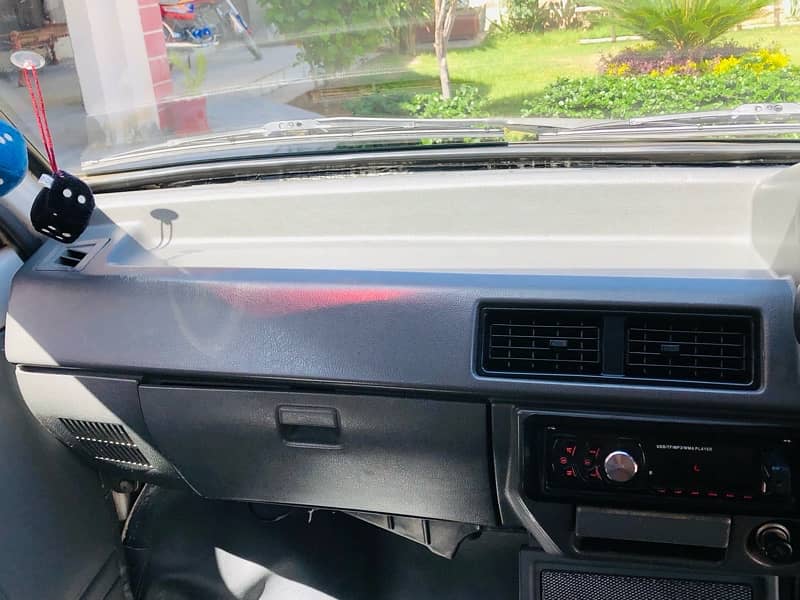 Suzuki Mehran VXR 2016 14