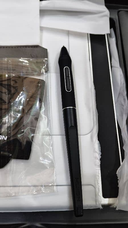 HUION Kamvas Pro 16 Plus 4K UHD Graphics Drawing Tablet 9
