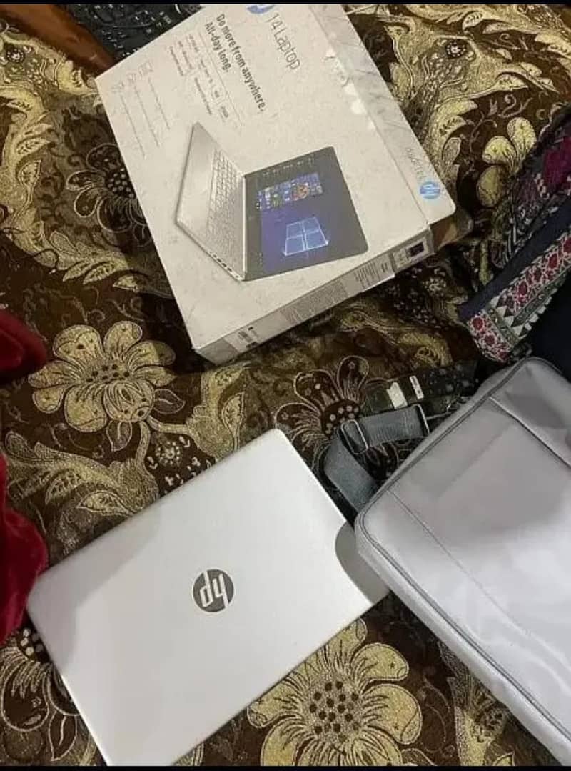 HP i3-11th Gen 12GB RAM 256GB SSD NVME Laptop With BOX - Like New! 1